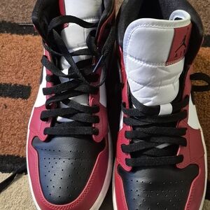 Nike Black and Red High-Top Sneakers